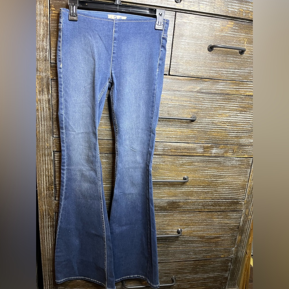 ❤️We The Free Indigo Flare Jeans